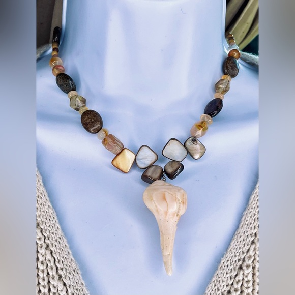 Handmade Jewelry - Natural Shell Pendant Necklace with Earthy Tones